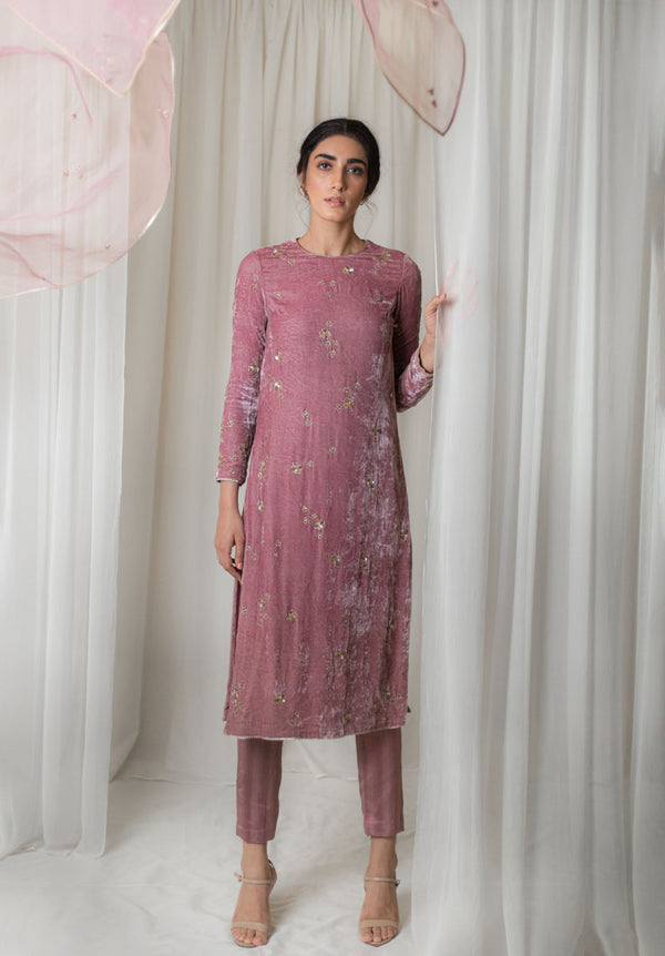 Mulled Rose Velvet Kurta Set