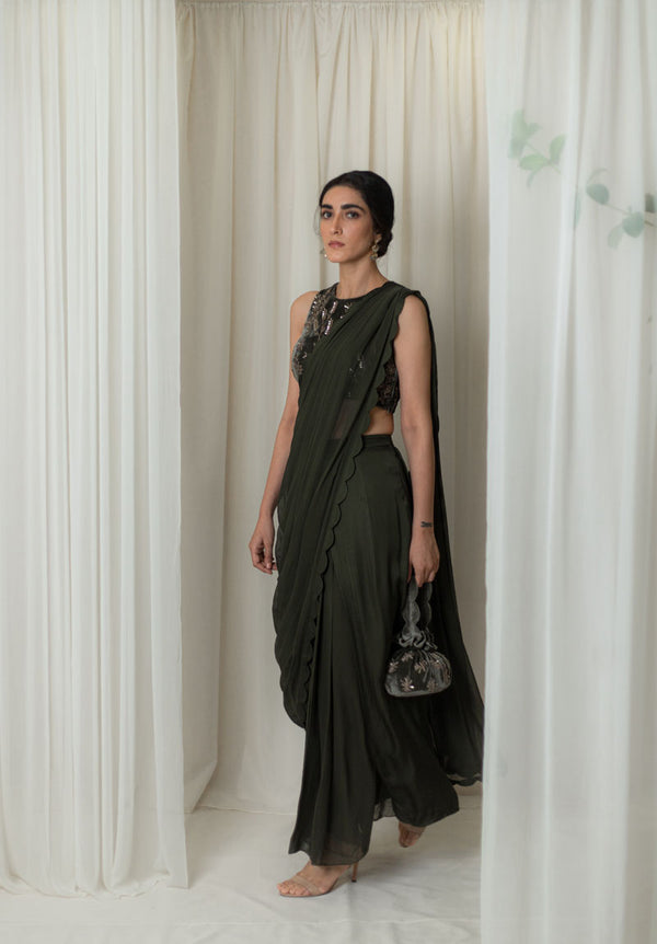 Olive Scallop Detail Pre-Stitched Saree