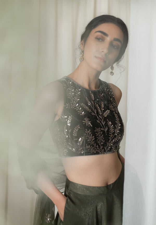 Olive Scallop Detail Pre-Stitched Saree